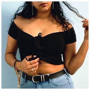 Shoulder-Less Crop Top